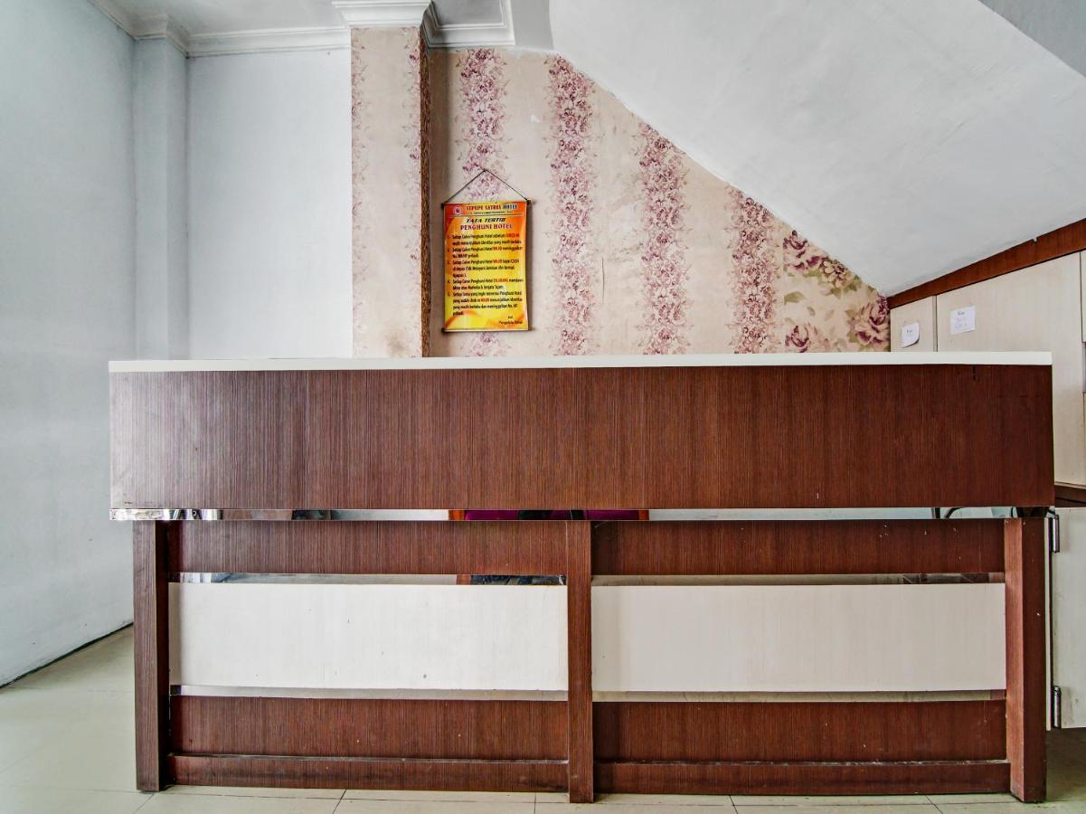 Oyo 90897 Hotel Sepupu Satria เปกันบารู ภายนอก รูปภาพ