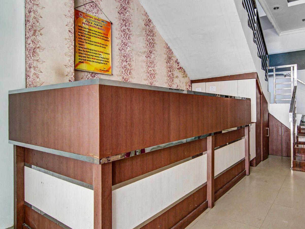 Oyo 90897 Hotel Sepupu Satria เปกันบารู ภายนอก รูปภาพ
