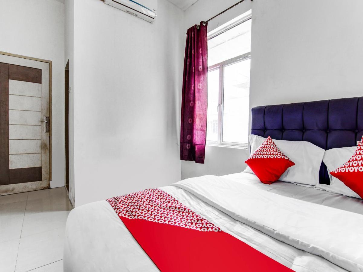Oyo 90897 Hotel Sepupu Satria เปกันบารู ภายนอก รูปภาพ