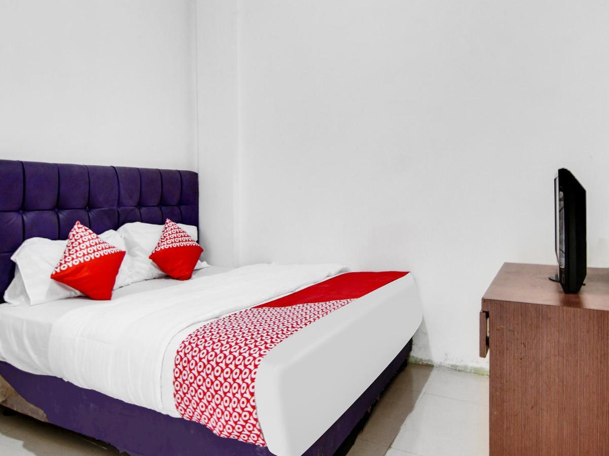 Oyo 90897 Hotel Sepupu Satria เปกันบารู ภายนอก รูปภาพ