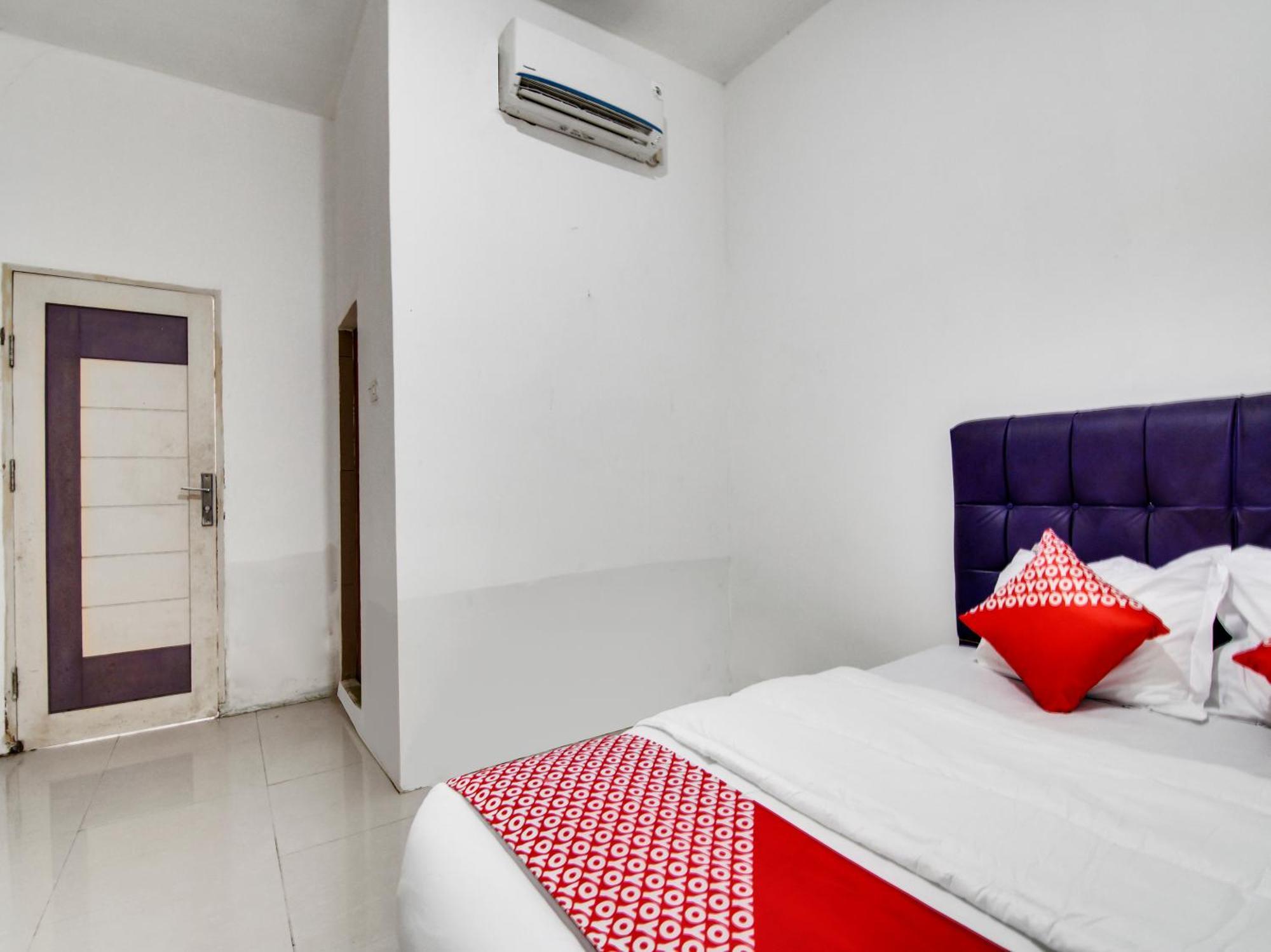 Oyo 90897 Hotel Sepupu Satria เปกันบารู ภายนอก รูปภาพ