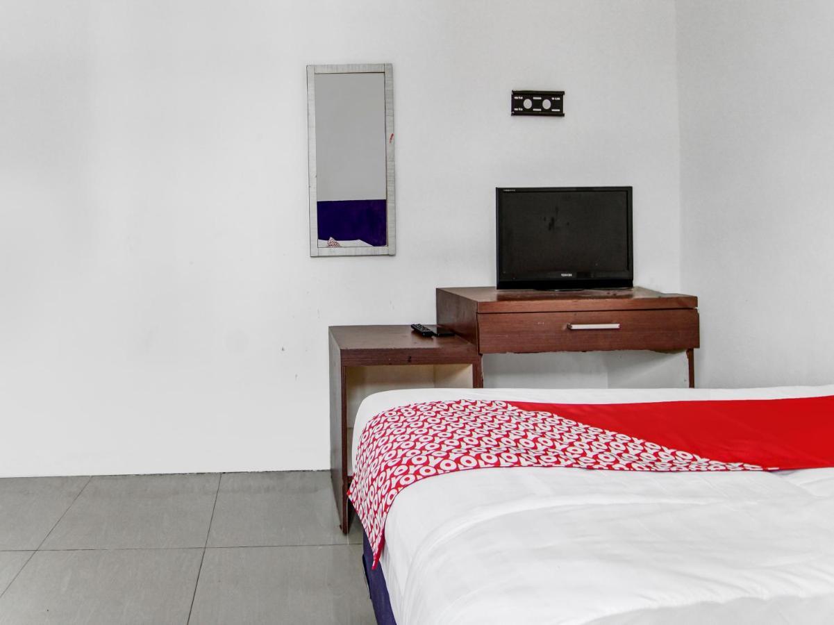 Oyo 90897 Hotel Sepupu Satria เปกันบารู ภายนอก รูปภาพ