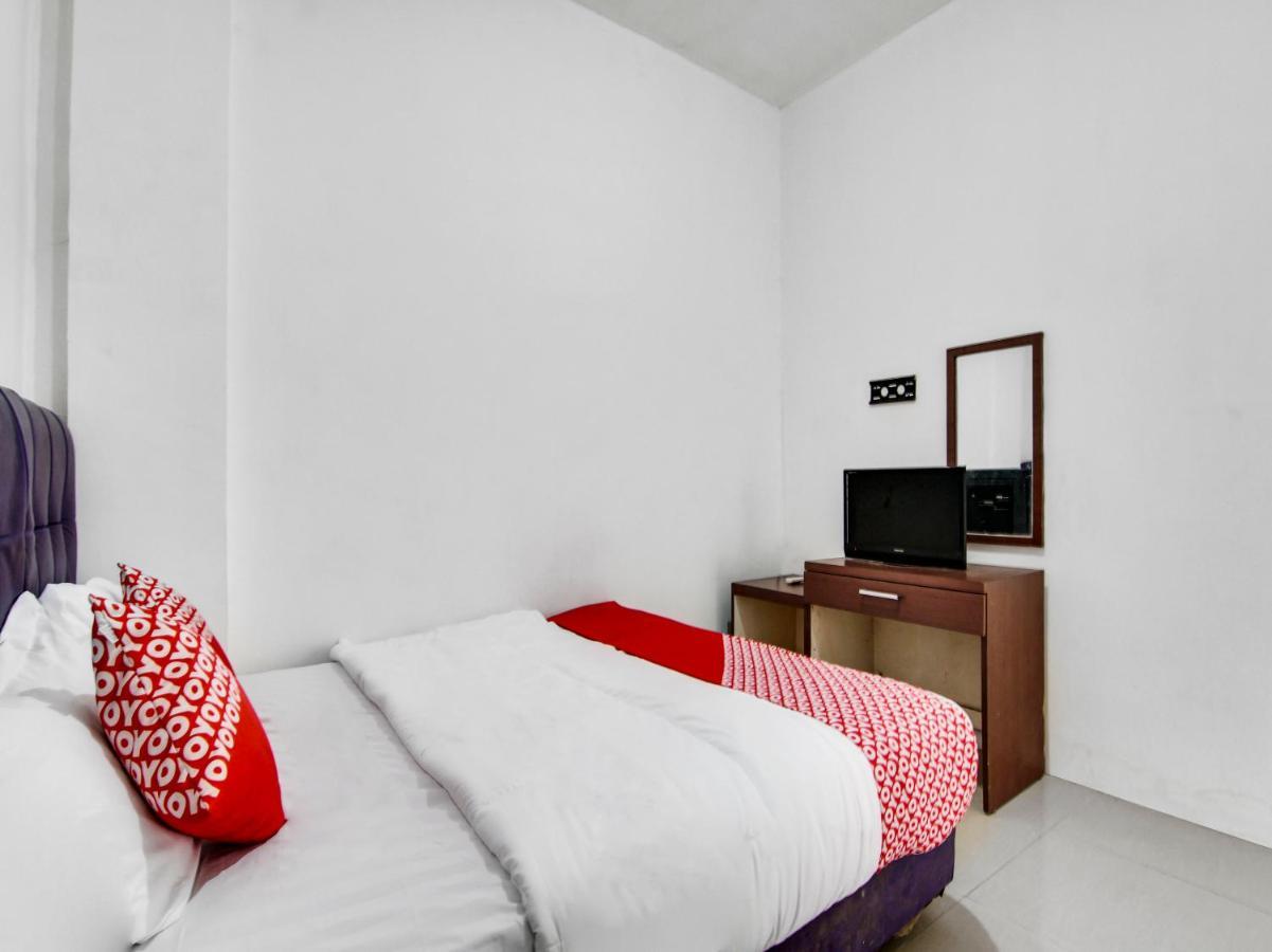 Oyo 90897 Hotel Sepupu Satria เปกันบารู ภายนอก รูปภาพ